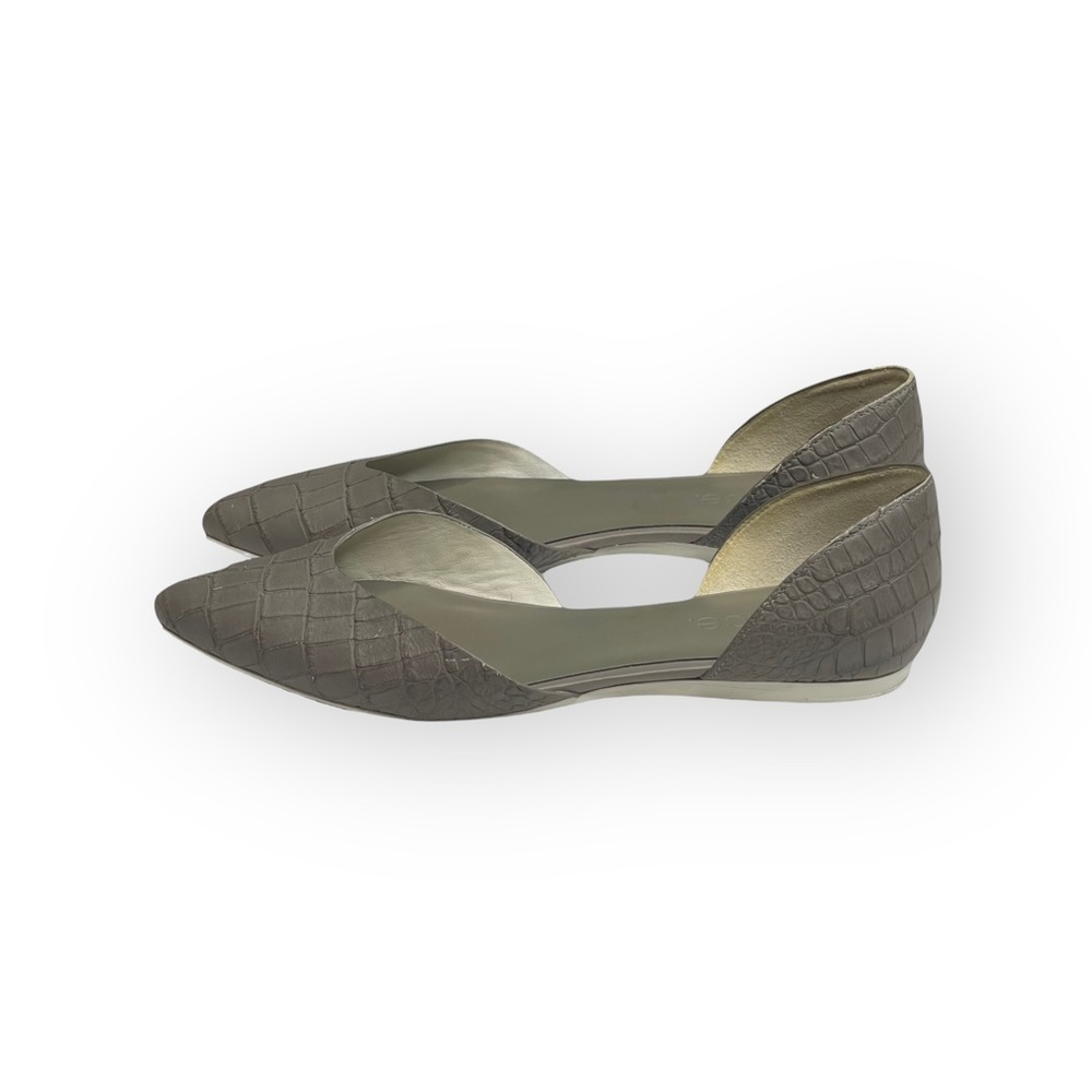 Vince ❃ Tara D’Orsay Pointy Toe Ballet Flat ❃ Embossed Leather ❃ Taupe Grey ❃ 39 - Picture 8 of 16